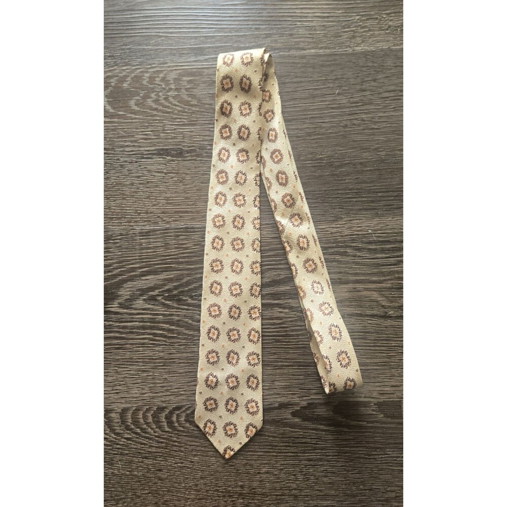 Vintage 1970s-style Italian-designed necktie Imported Fabric Italian Designed